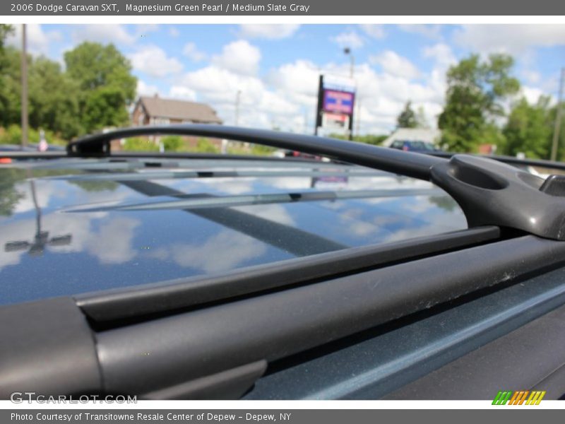 Magnesium Green Pearl / Medium Slate Gray 2006 Dodge Caravan SXT