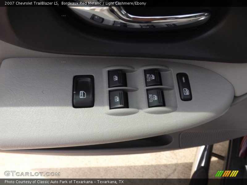 Bordeaux Red Metallic / Light Cashmere/Ebony 2007 Chevrolet TrailBlazer LS