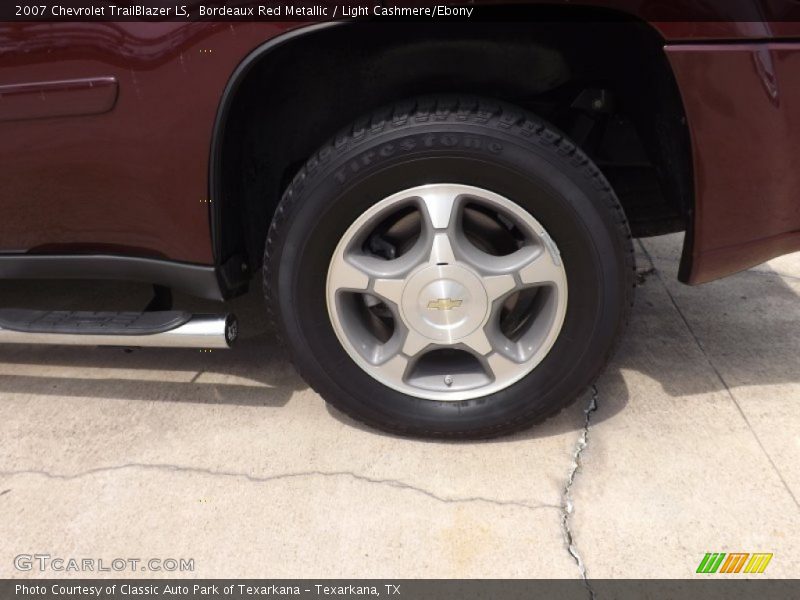 Bordeaux Red Metallic / Light Cashmere/Ebony 2007 Chevrolet TrailBlazer LS