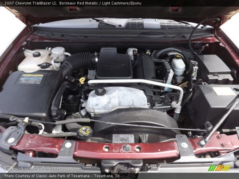 Bordeaux Red Metallic / Light Cashmere/Ebony 2007 Chevrolet TrailBlazer LS