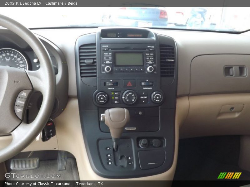 Cashmere / Beige 2009 Kia Sedona LX