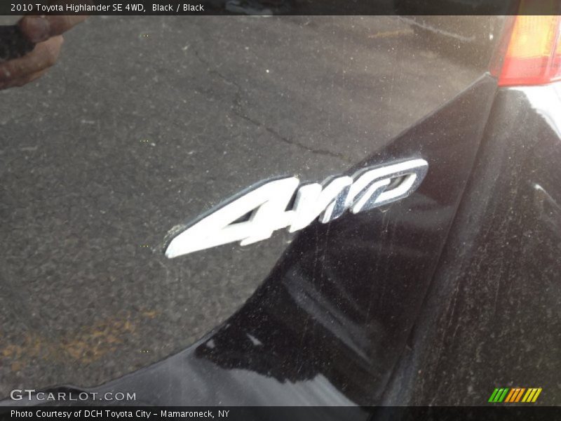 Black / Black 2010 Toyota Highlander SE 4WD