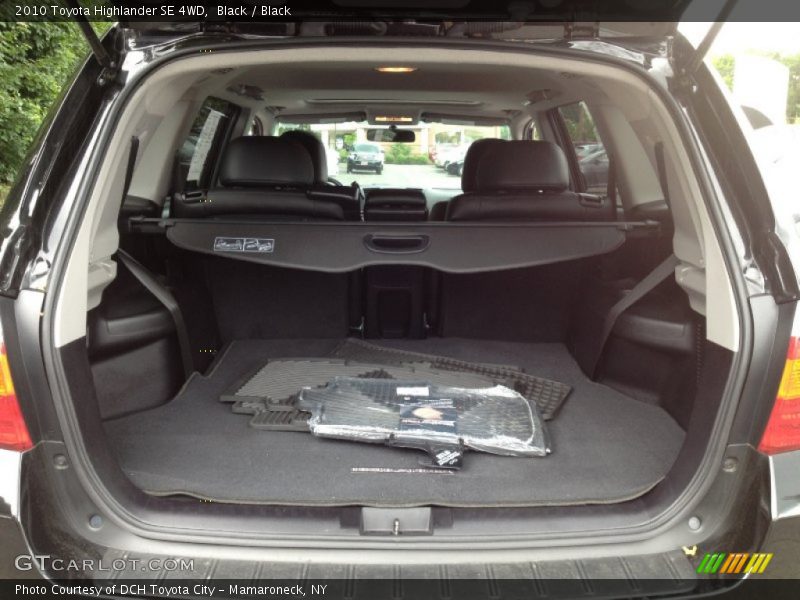Black / Black 2010 Toyota Highlander SE 4WD