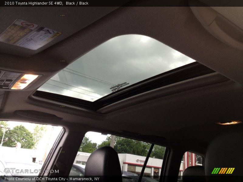 Black / Black 2010 Toyota Highlander SE 4WD