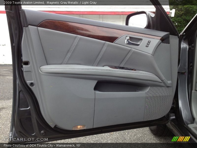 Magnetic Gray Metallic / Light Gray 2009 Toyota Avalon Limited