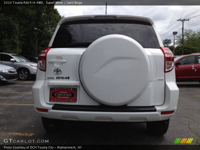Super White / Sand Beige 2010 Toyota RAV4 I4 4WD