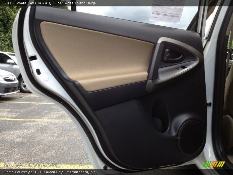 Super White / Sand Beige 2010 Toyota RAV4 I4 4WD