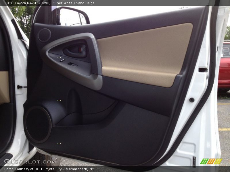Super White / Sand Beige 2010 Toyota RAV4 I4 4WD