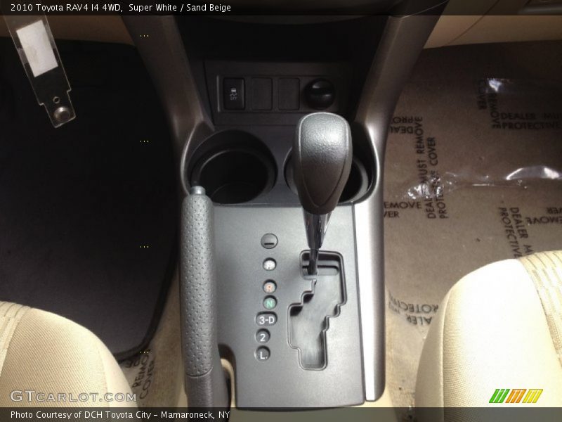 Super White / Sand Beige 2010 Toyota RAV4 I4 4WD