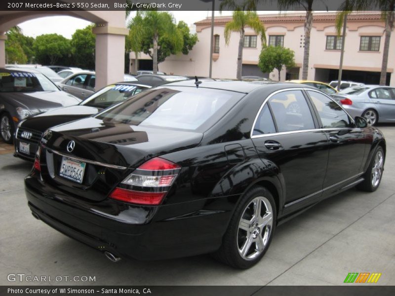 Black / Grey/Dark Grey 2007 Mercedes-Benz S 550 Sedan