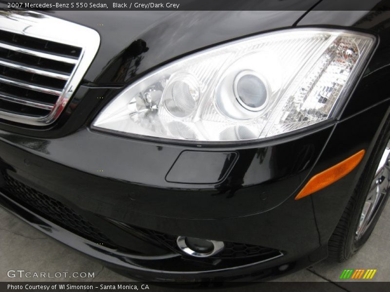 Black / Grey/Dark Grey 2007 Mercedes-Benz S 550 Sedan