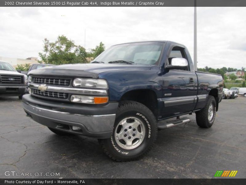 Indigo Blue Metallic / Graphite Gray 2002 Chevrolet Silverado 1500 LS Regular Cab 4x4