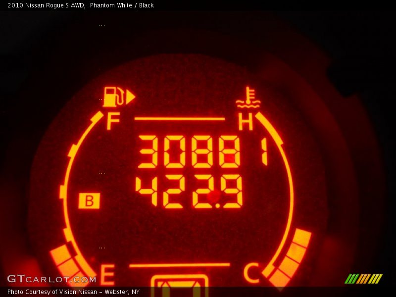 Phantom White / Black 2010 Nissan Rogue S AWD