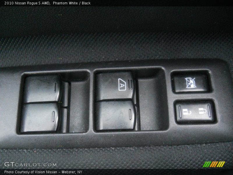 Phantom White / Black 2010 Nissan Rogue S AWD