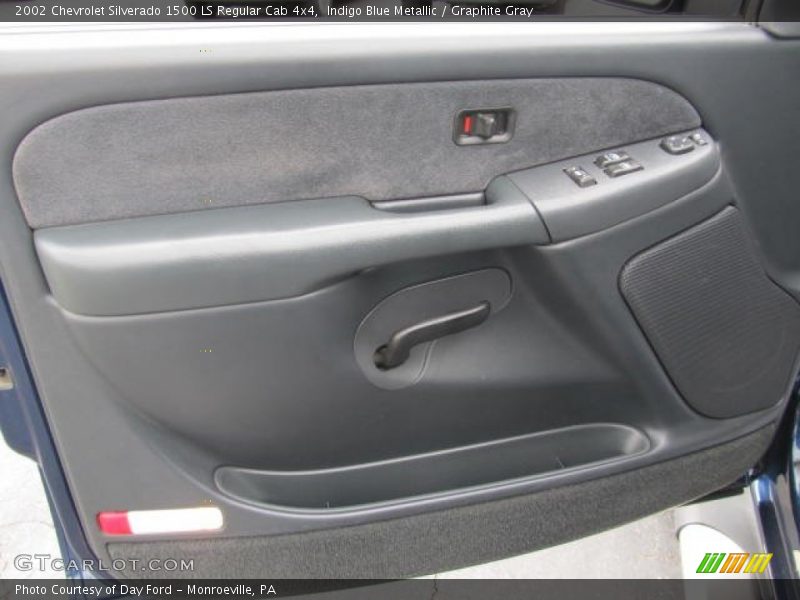Indigo Blue Metallic / Graphite Gray 2002 Chevrolet Silverado 1500 LS Regular Cab 4x4