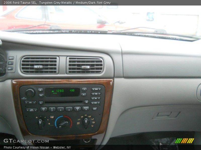 Tungsten Grey Metallic / Medium/Dark Flint Grey 2006 Ford Taurus SEL