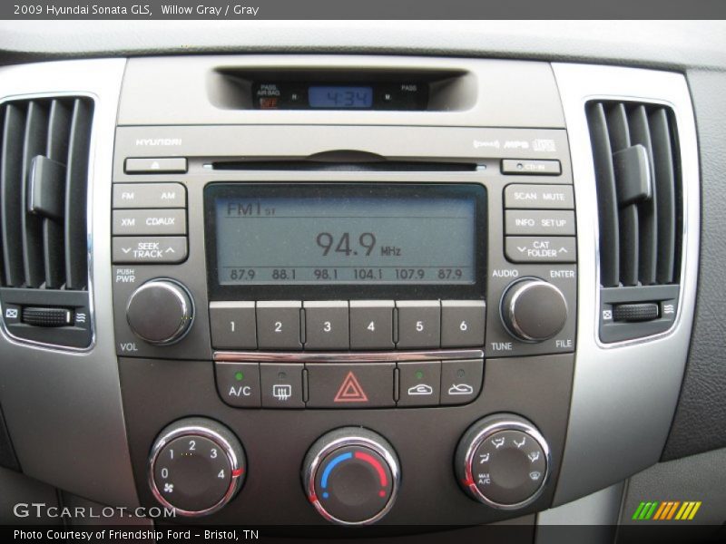 Willow Gray / Gray 2009 Hyundai Sonata GLS