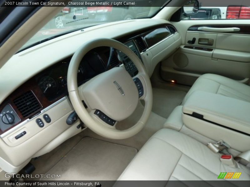 Charcoal Beige Metallic / Light Camel 2007 Lincoln Town Car Signature