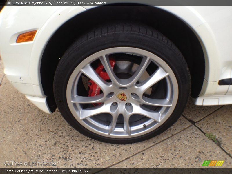 Sand White / Black w/Alcantara 2009 Porsche Cayenne GTS