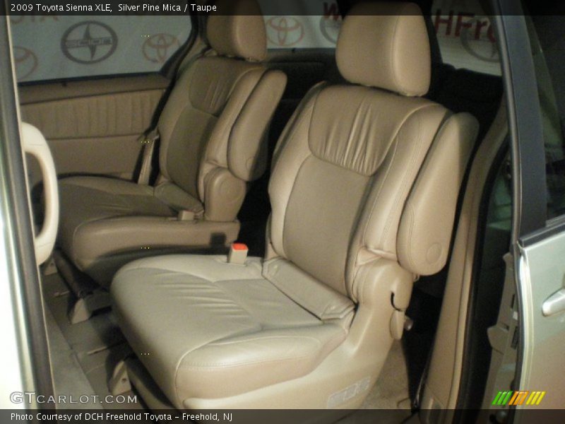 Silver Pine Mica / Taupe 2009 Toyota Sienna XLE