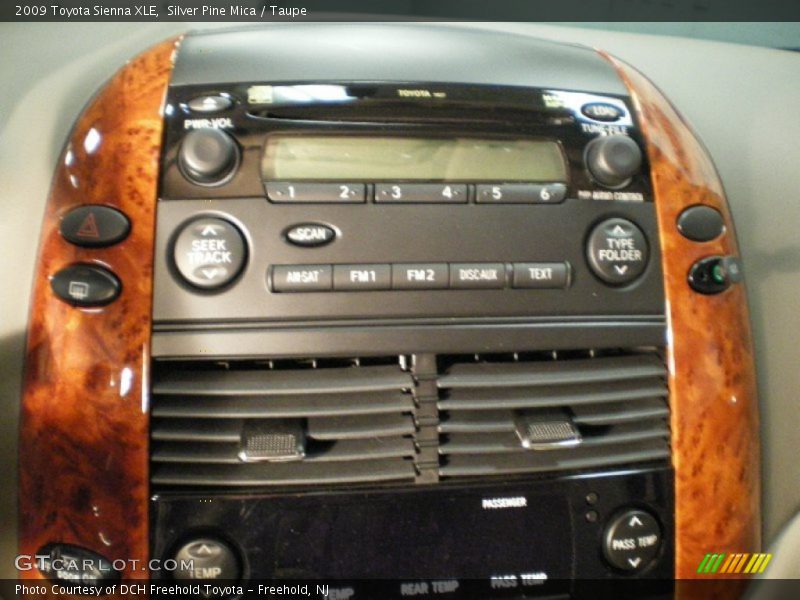Silver Pine Mica / Taupe 2009 Toyota Sienna XLE