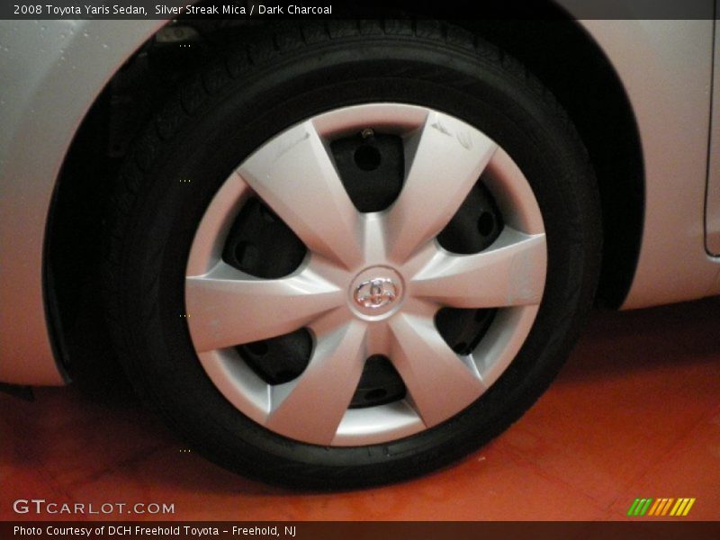 Silver Streak Mica / Dark Charcoal 2008 Toyota Yaris Sedan