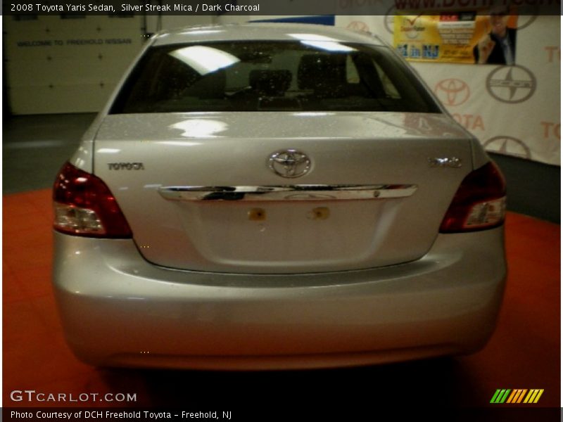 Silver Streak Mica / Dark Charcoal 2008 Toyota Yaris Sedan