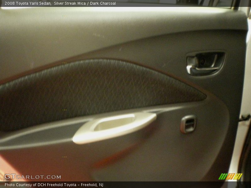 Silver Streak Mica / Dark Charcoal 2008 Toyota Yaris Sedan