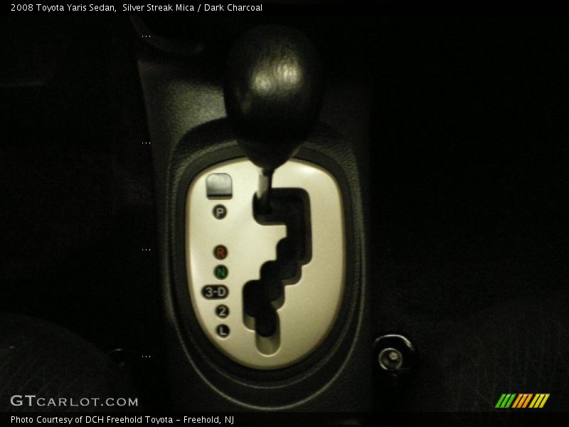 Silver Streak Mica / Dark Charcoal 2008 Toyota Yaris Sedan