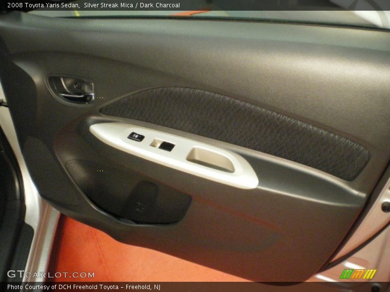 Silver Streak Mica / Dark Charcoal 2008 Toyota Yaris Sedan