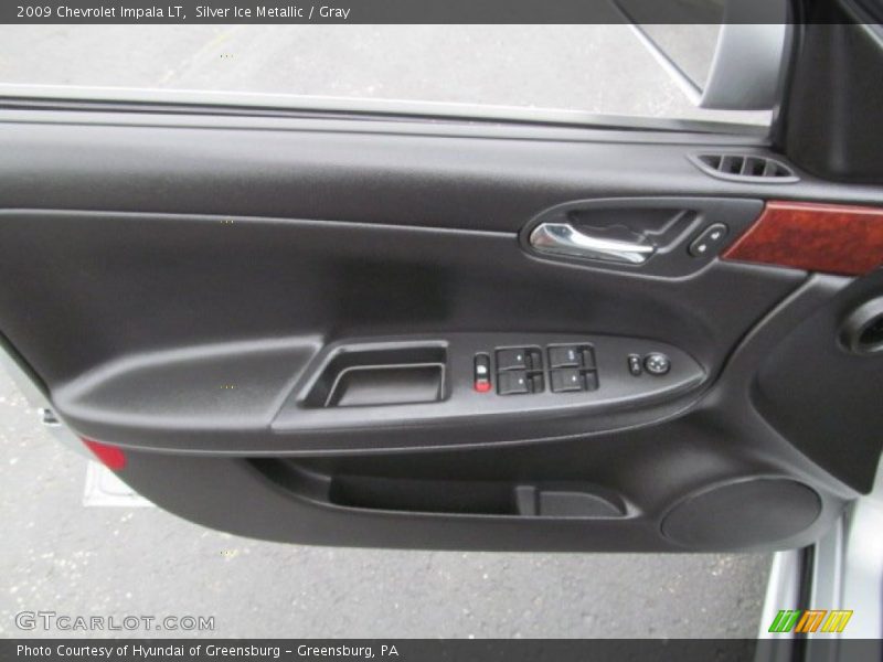 Silver Ice Metallic / Gray 2009 Chevrolet Impala LT