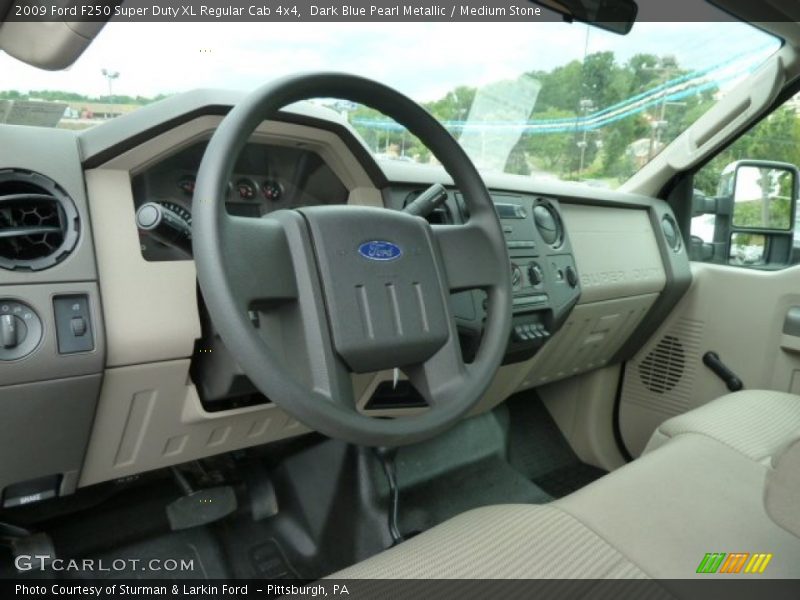 Dashboard of 2009 F250 Super Duty XL Regular Cab 4x4
