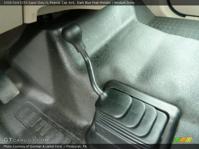 Dark Blue Pearl Metallic / Medium Stone 2009 Ford F250 Super Duty XL Regular Cab 4x4