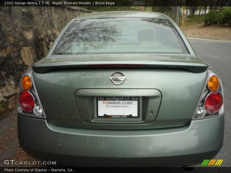 Mystic Emerald Metallic / Blond Beige 2002 Nissan Altima 3.5 SE