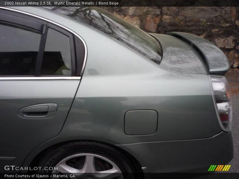 Mystic Emerald Metallic / Blond Beige 2002 Nissan Altima 3.5 SE