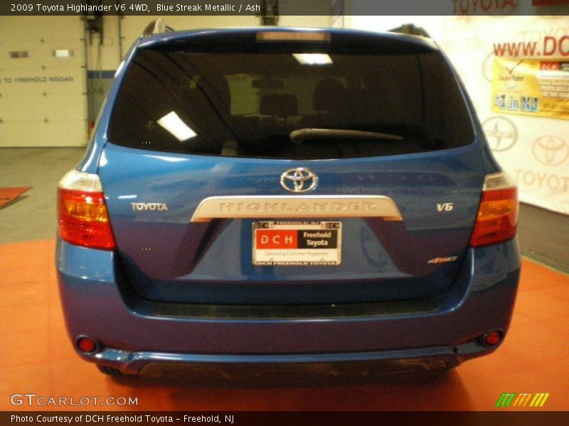 Blue Streak Metallic / Ash 2009 Toyota Highlander V6 4WD