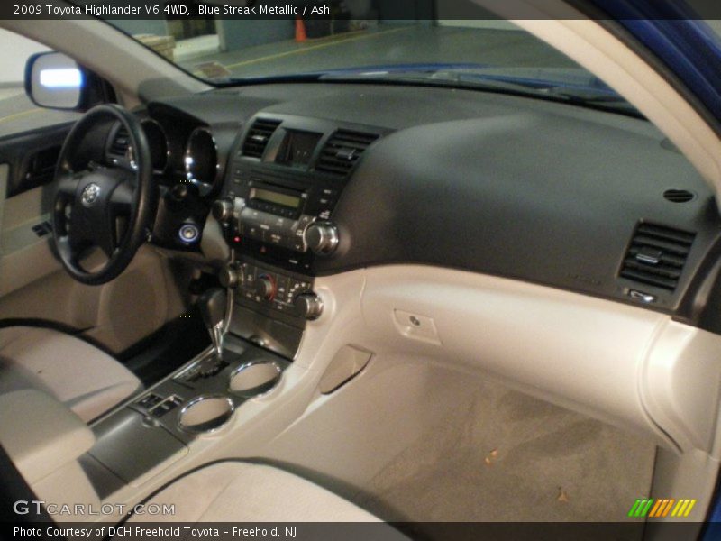 Blue Streak Metallic / Ash 2009 Toyota Highlander V6 4WD