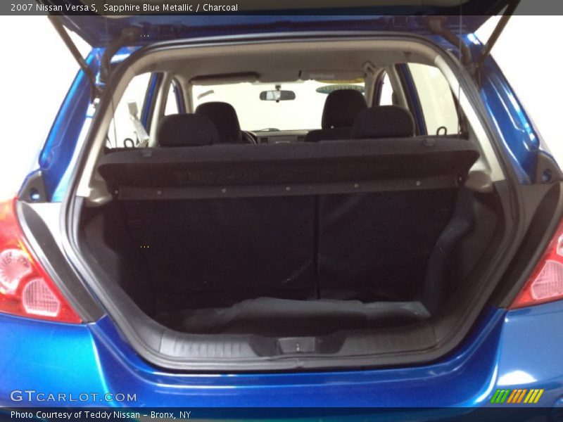 Sapphire Blue Metallic / Charcoal 2007 Nissan Versa S