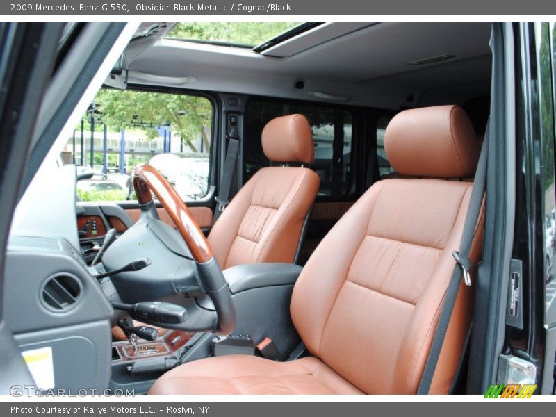 Front Seat of 2009 G 550
