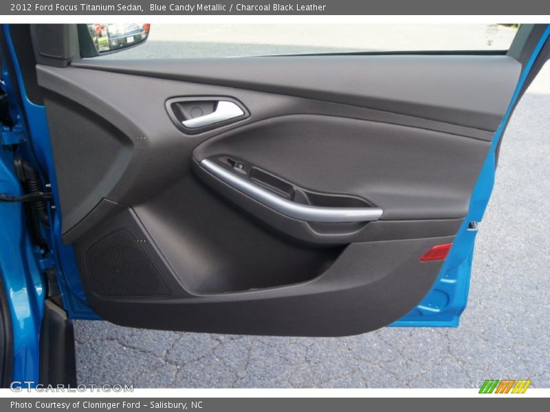 Door Panel of 2012 Focus Titanium Sedan