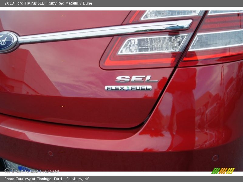 Ruby Red Metallic / Dune 2013 Ford Taurus SEL