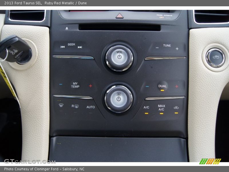 Ruby Red Metallic / Dune 2013 Ford Taurus SEL