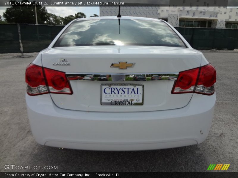 Summit White / Jet Black/Medium Titanium 2011 Chevrolet Cruze LS