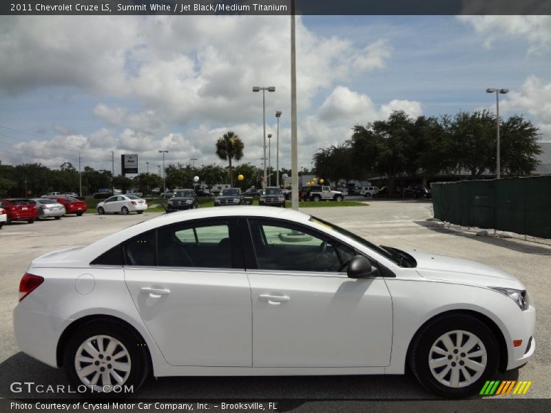 Summit White / Jet Black/Medium Titanium 2011 Chevrolet Cruze LS