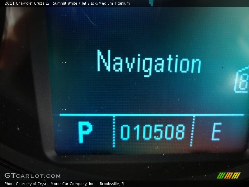 Summit White / Jet Black/Medium Titanium 2011 Chevrolet Cruze LS