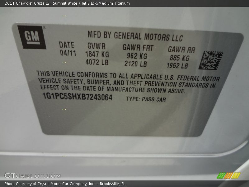Summit White / Jet Black/Medium Titanium 2011 Chevrolet Cruze LS