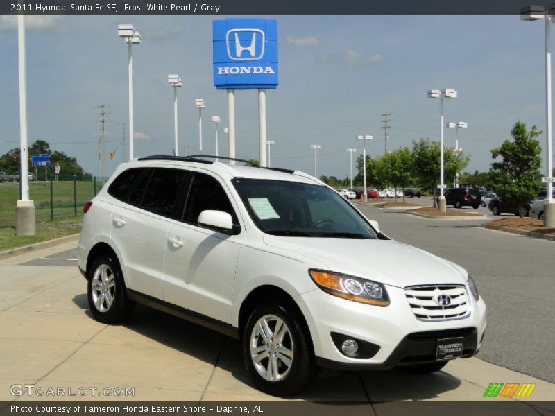Frost White Pearl / Gray 2011 Hyundai Santa Fe SE