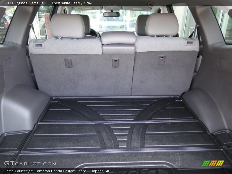 Frost White Pearl / Gray 2011 Hyundai Santa Fe SE