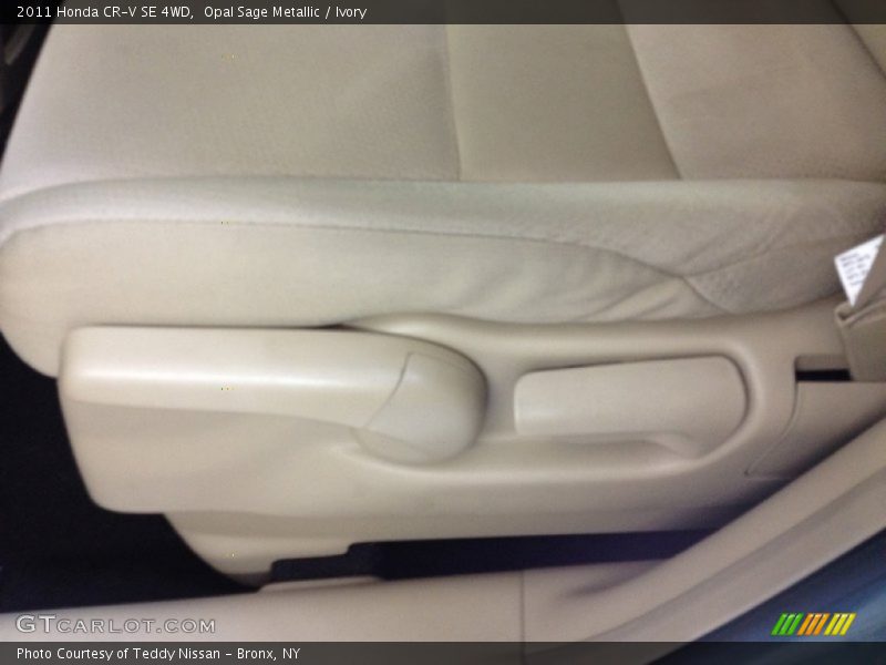 Opal Sage Metallic / Ivory 2011 Honda CR-V SE 4WD