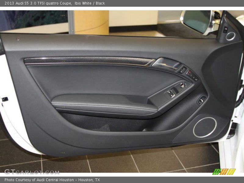 Door Panel of 2013 S5 3.0 TFSI quattro Coupe